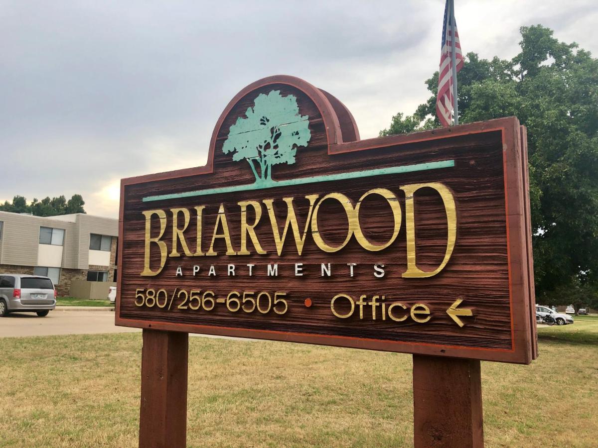 Woodward Extended Stay At Briarwood Apartments מראה חיצוני תמונה